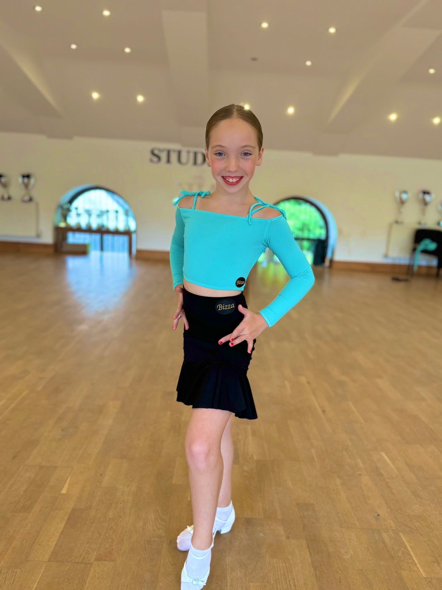 𝐂𝐚𝐥𝐥𝐢𝐞 𝐂𝐫𝐨𝐩 𝐓𝐨𝐩 - Aqua