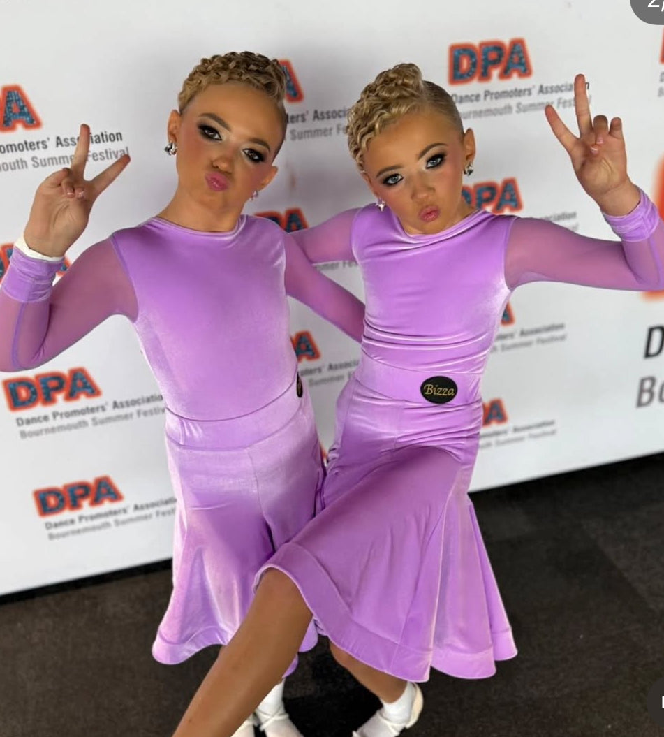 𝗘𝗫 𝗦𝗣𝗢𝗡𝗦𝗢𝗥 Lilac Velvet Latin Sets