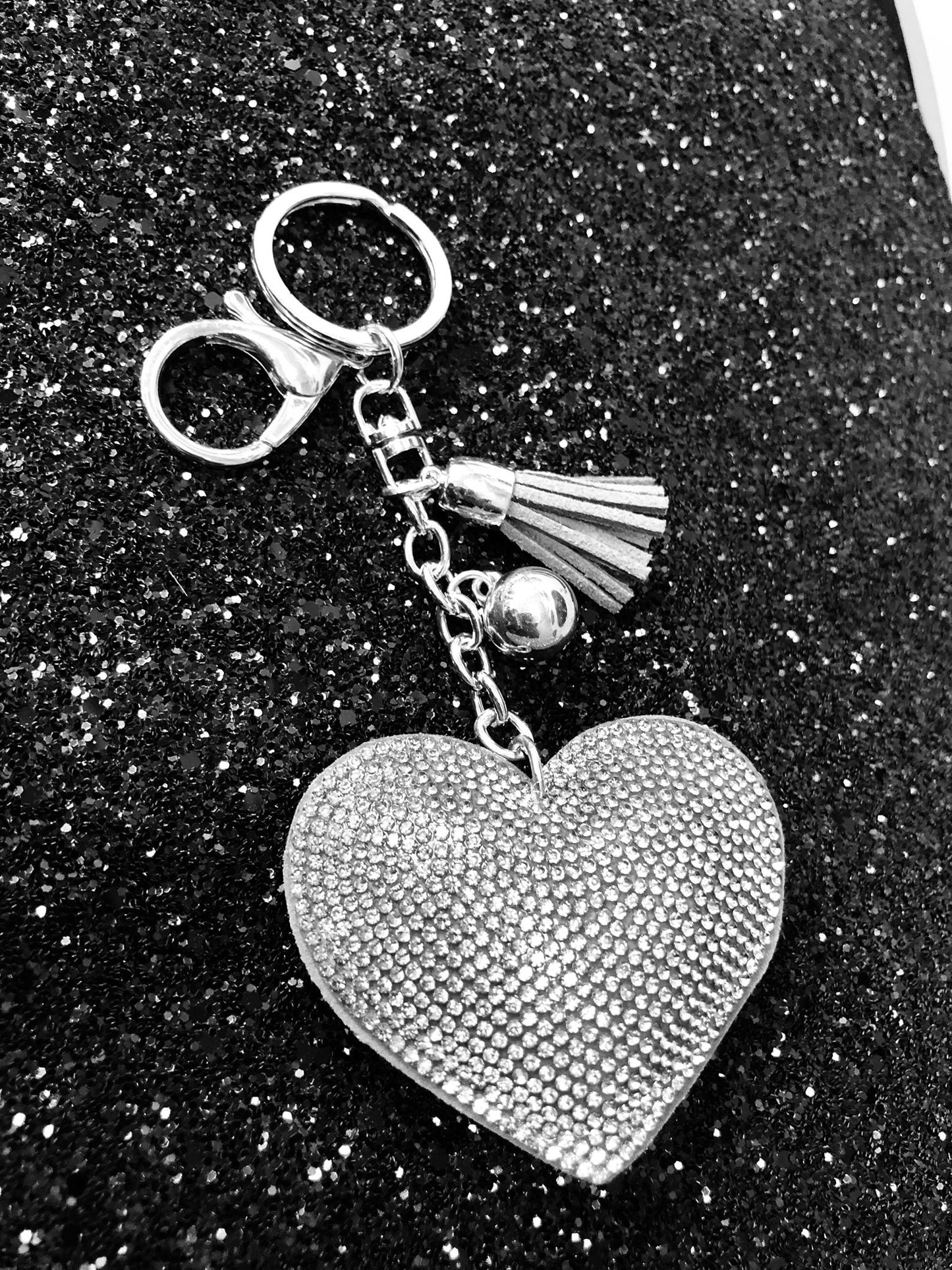GREY HEART DIAMANTE KEYRING