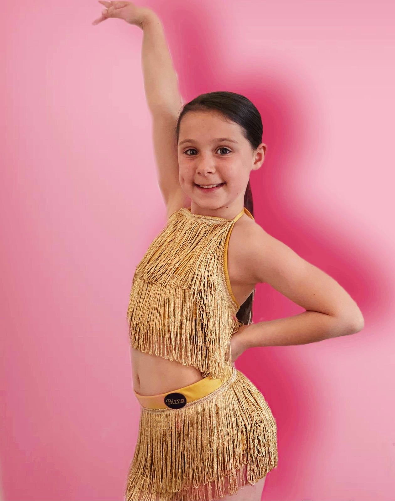 𝐒𝐡𝐚𝐤𝐞 𝐈𝐭 𝐂𝐫𝐨𝐩 𝐓𝐨𝐩- Gold