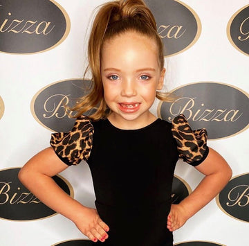 𝟓-𝟔 𝐘𝐞𝐚𝐫𝐬  Black Leotard with Leopard print Puff Sleeves