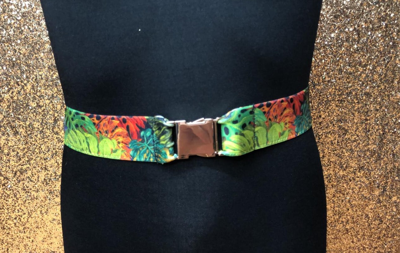 MULTI COLOURED ELASTICATED BELT WITH BUCKLE